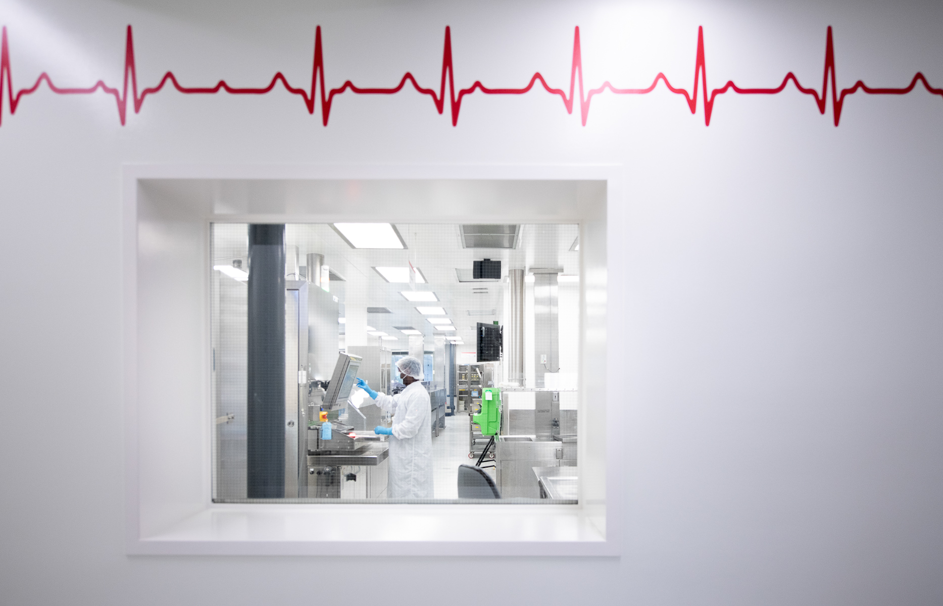 Edwards Lifescience tech reviews heart data 